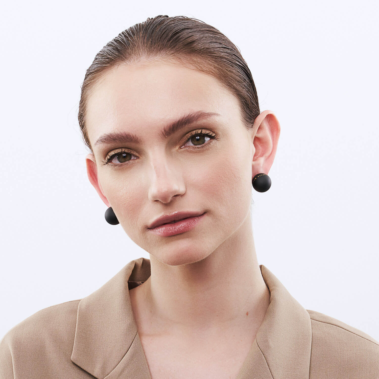 Dot Earring - Matt Black