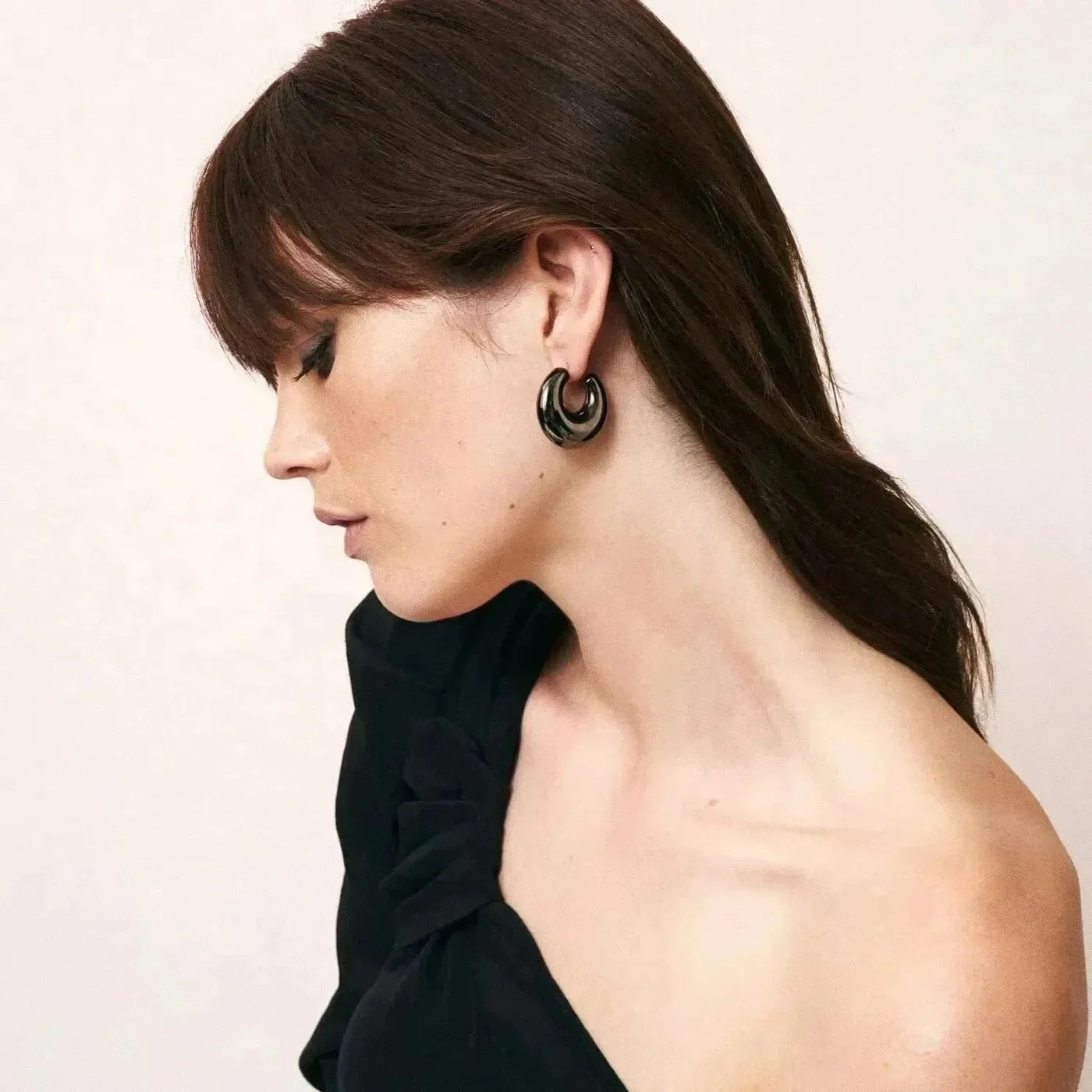 Moon Earring Ultra Black