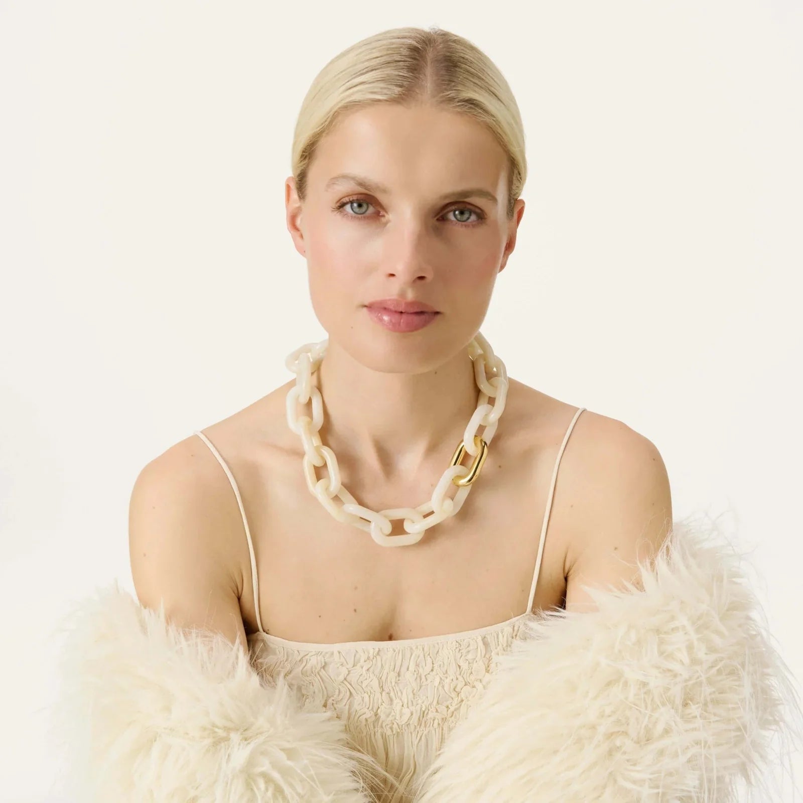 New Oval Necklace With Gold Pearl Marble
