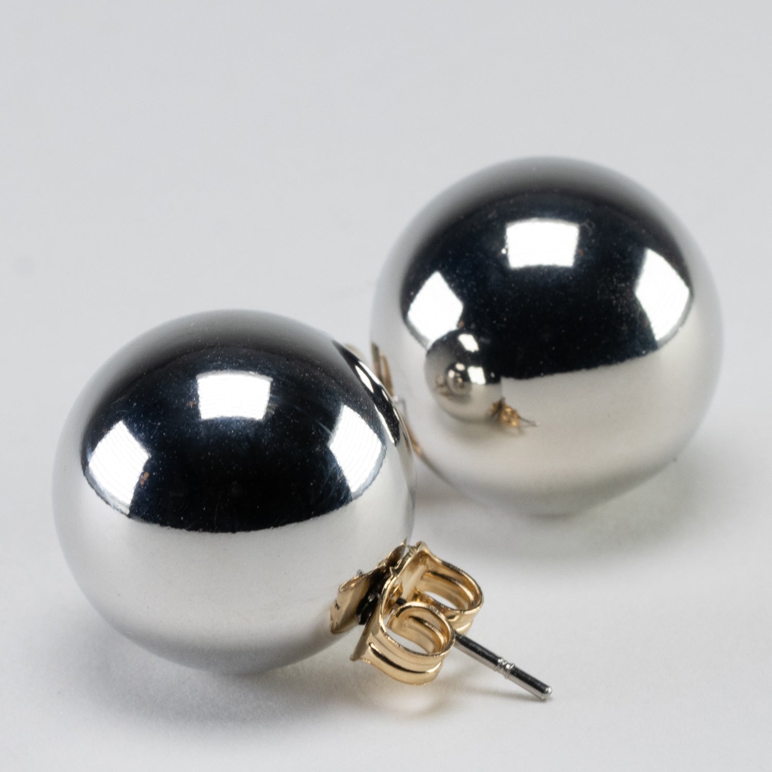 Small Dot Earring -Silver
